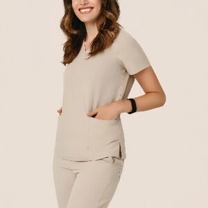 Women's Cream Short Sleeve Top